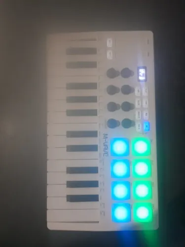 Teclado Novo M-WAVE SMK 25
