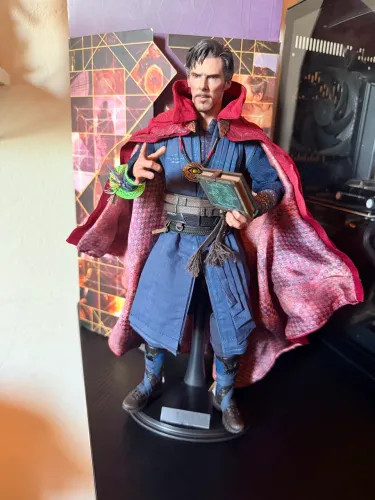 Hot toys Dr Estranho 1/6 sem nenhum detalhe