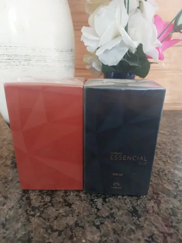 Kit Perfume Essencial Masculino (Safran 100ml + Oud 100ml) lacrados - Natura