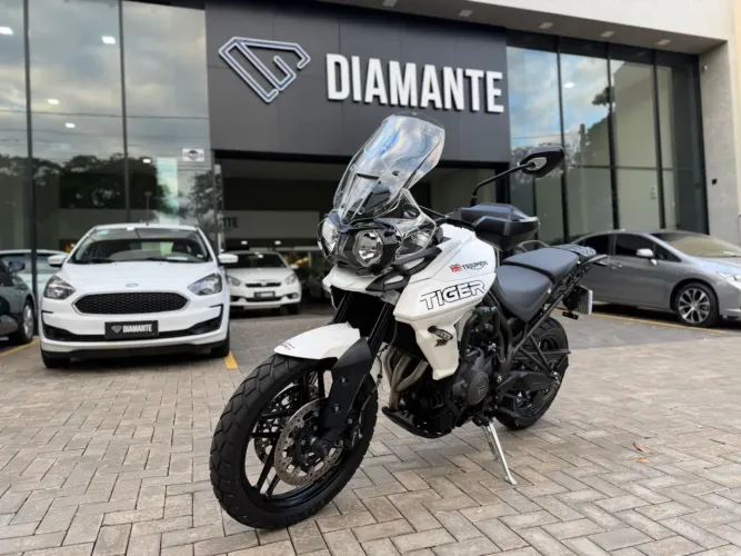 Triumph tiger 800 xrx 2019 12 mil km único dono não tem um risco