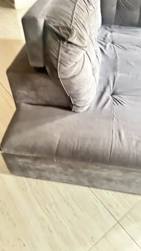 Sofá bem conservado