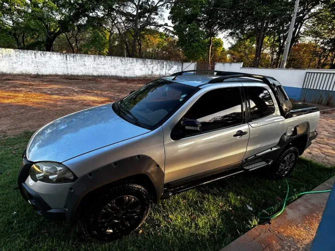 Fiat Strada Adventure1.8/ 1.8 Locker Flex CD 2010
