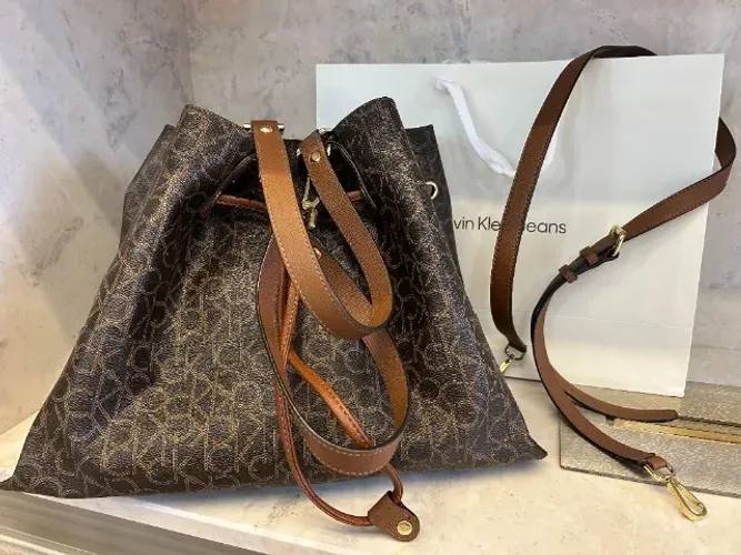 Bolsa Calvin Klein Grande