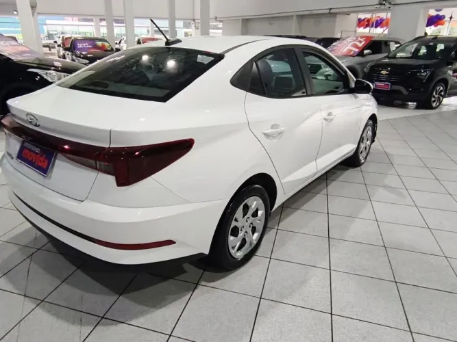 Hyundai HB20S Comfort Plus 1.0 Flex 12V Mec. 2024