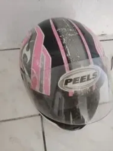 capacete rosa