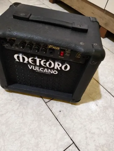 Amplificador Meteoro space junior 35gs 35w P/guitarra cor preto usado