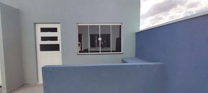 Alugo apartamento com 1 quarto