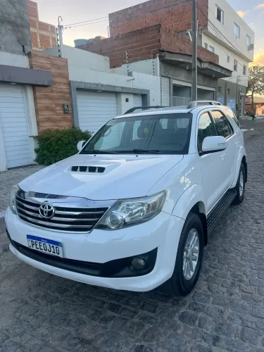 Toyota Hilux SW4 SRV D4-d 4X4 3.0 TDI Dies. AUT 2012