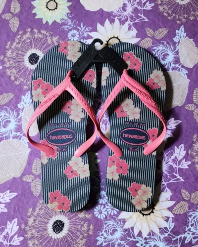 Havaianas Chinelo de Dedo Feminino Fantasia Romântica - Azul Indigo - 35
