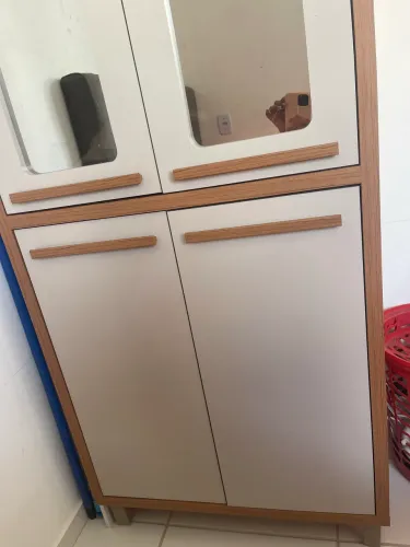 Vende Armário