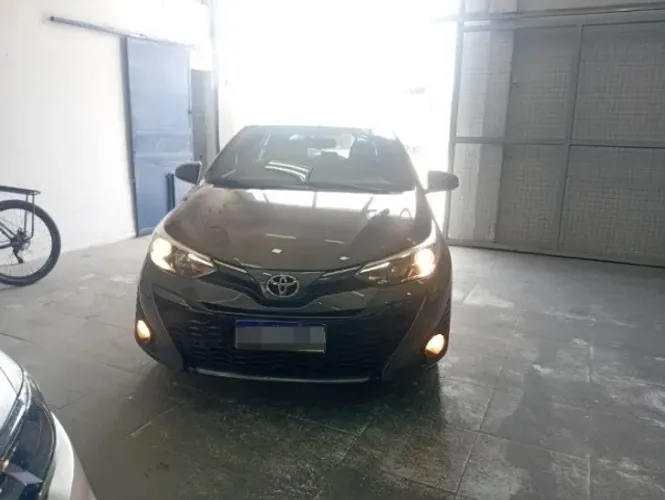 Toyota Yaris XLS Connect 1.5 Flex 16V 5P AUT 2022