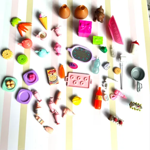 Lote de acessórios da Barbie