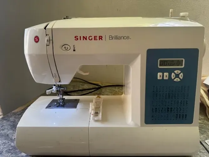 Máquina de Costura Singer Brilliance