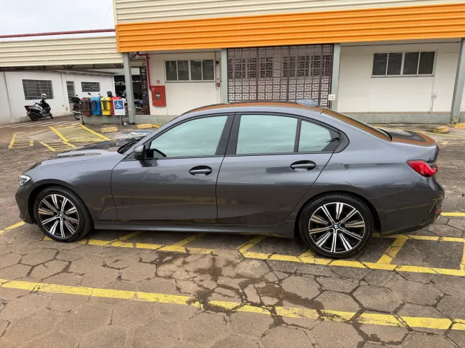 BMW 320I A 2.0 Turbo/activeflex 16V 184cv 4P 2022