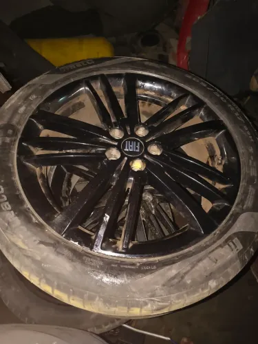 Jogo De Rodas Aro 17 Fiat fastback