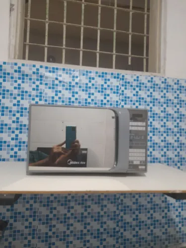 Microondas Espelhado Novíssimo 20Lt