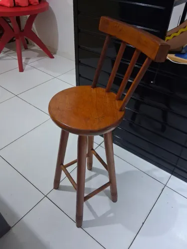 1 Cadeira madeira rústica 