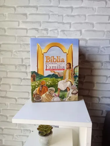 Bíblia Ilustrada Para a Família - Coleção Completa 6 Volumes com Box original