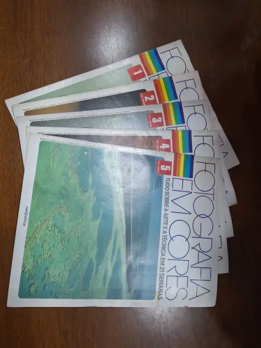 Kit com 05 revistas, anos 90, Fotografias em cores