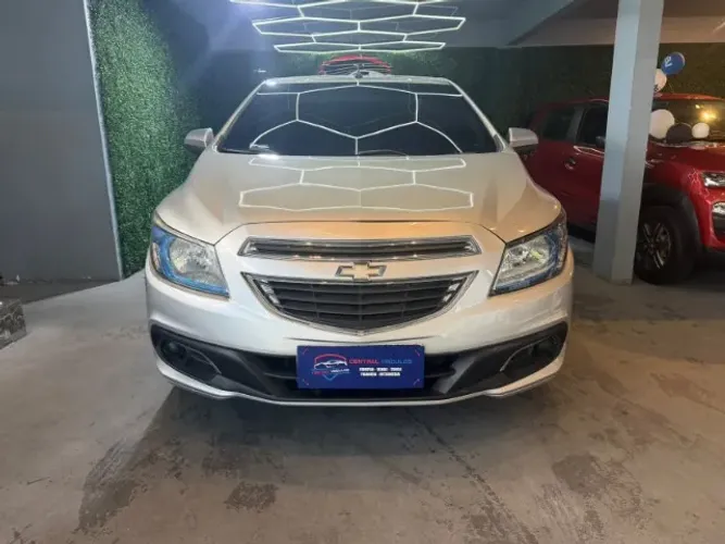 Chevrolet Onix Hatch LT 1.4 8V Flex Power Mec. 4P 2015