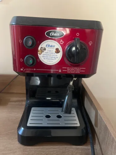 Cafeteira Oster Prima Latte II Vermelha