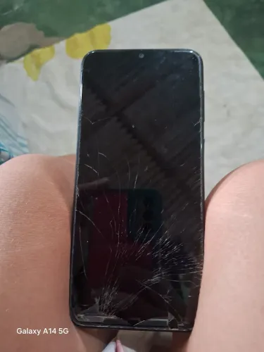 Vende-se um celular A 03 Samsung, falta so trocar a tela