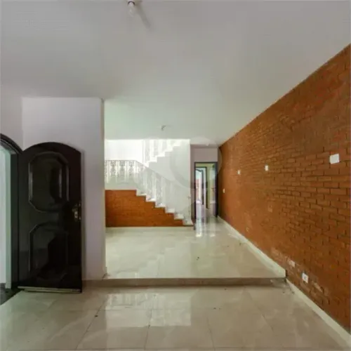 SOBRADO PARA LOCAÇÃO NO VISTA VERDE COM 3 DORMITÓRIOS E 2 VAGAS - Conjunto Residencial Vis