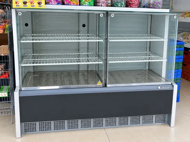 Vitrine quente e fria