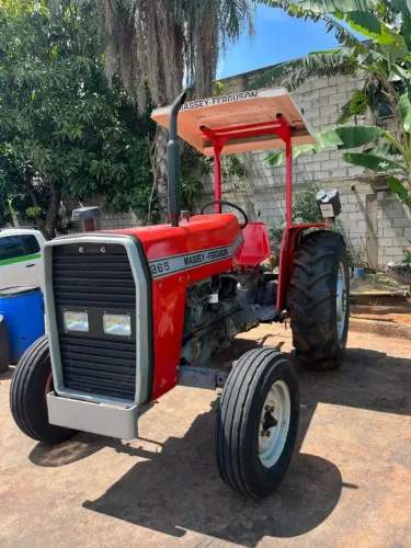 Trator Massey Ferguson 265 reformado