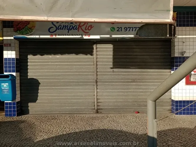 Imperdível! Loja no 1º andar ,Via Lagos shopping- ao lado da lotérica, frente para RJ 106.