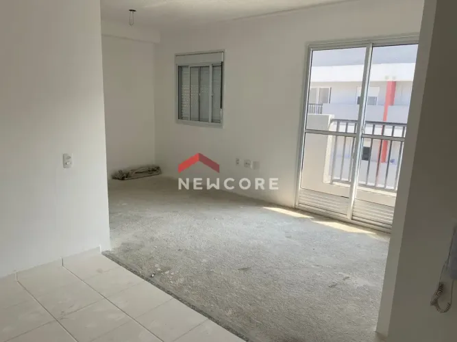 Apartamento em Rua Floro de Oliveira - Jardim Adriana - Guarulhos/SP