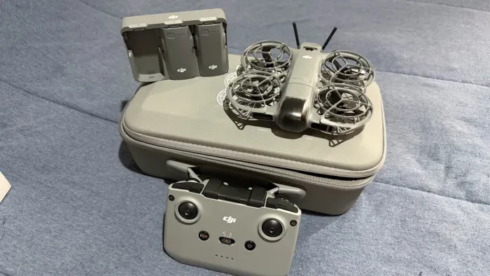 DJI Neo 2 Combo Fly More com Controle Sem Tela 