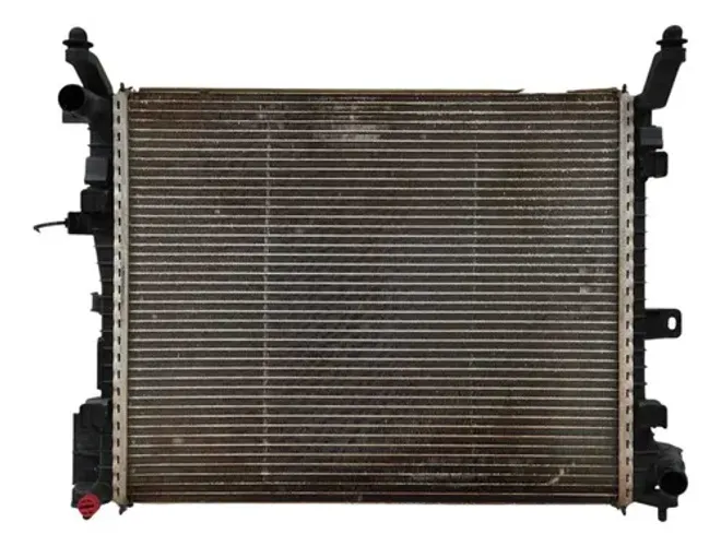 Radiador Agua Nissan March 1.6 2016