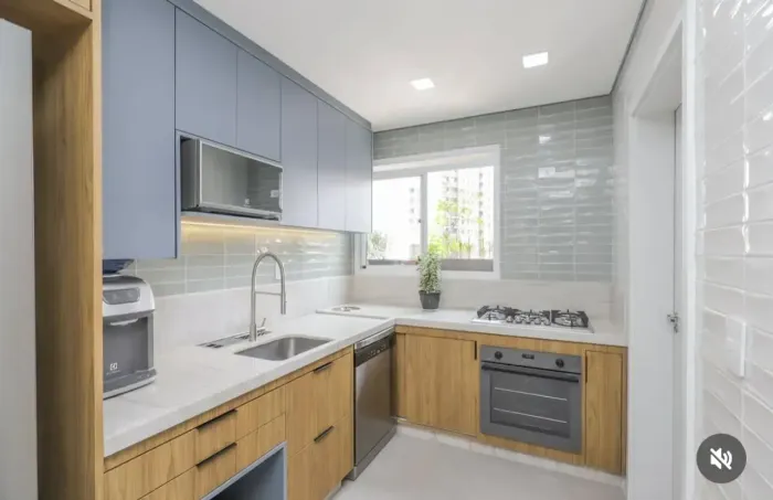 Apartamento para locação | 109 m² | 2 suítes | 2 vagas | Condomínio com piscina climatizad