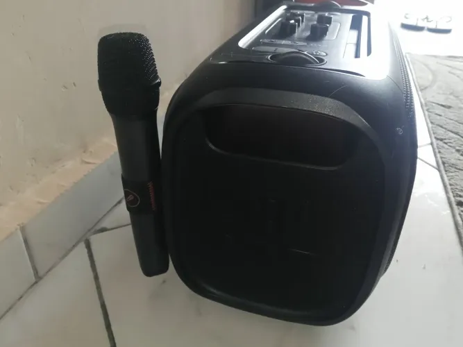 Caixa de som JBL