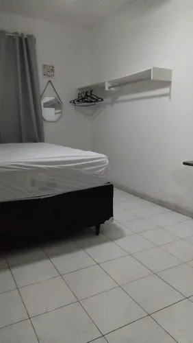 Alugo quarto só p mulheres,local seguro ,ótima localização