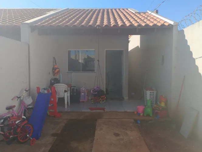 Casa 2 qtos Bela laguna.