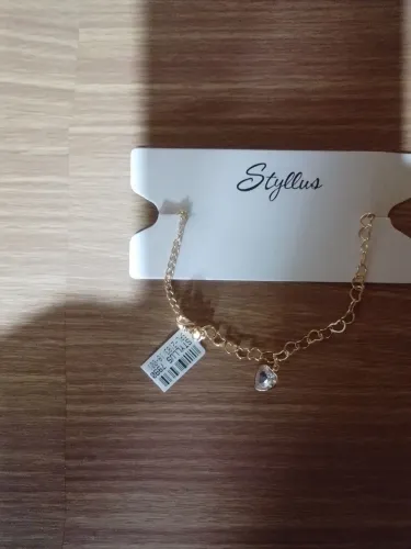 Pulseira com banho de ouro e pedra _styllus 