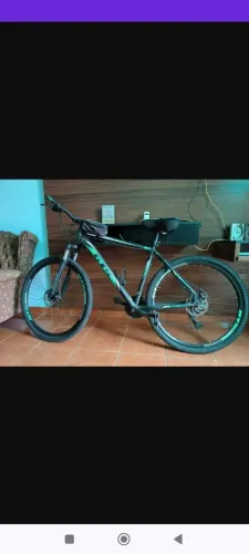 Vende duas bikes