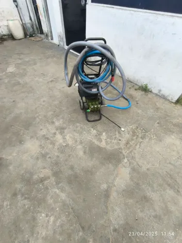 Vendo lavadora de pressão profissional 