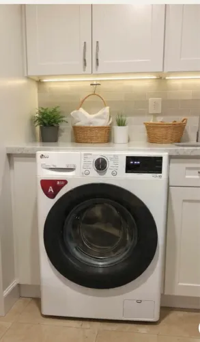 Máquina de lavar roupa semi nova na etiqueta