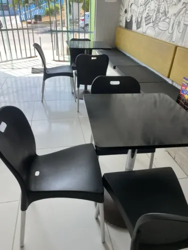 Kit Mesa com 4 cadeiras para comércio