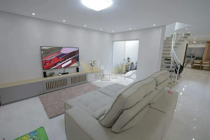 Sobrado com 3 Dormitórios para Locação, 270m² - Parque das Nações, Santo André/SP.