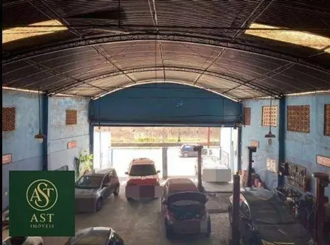 Galpão à venda, 300 m² por R$ 3.000.000,00 - Santa Rosa - Niterói/RJ