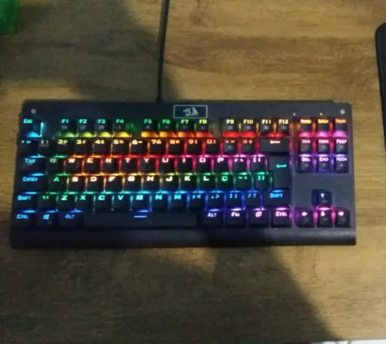 Teclado Mecânico Redragon Dark Avenger RGB