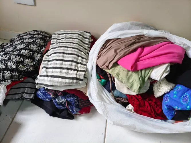 Lote de Roupas Usadas Femininas 50 Peças Tam PP/P/M