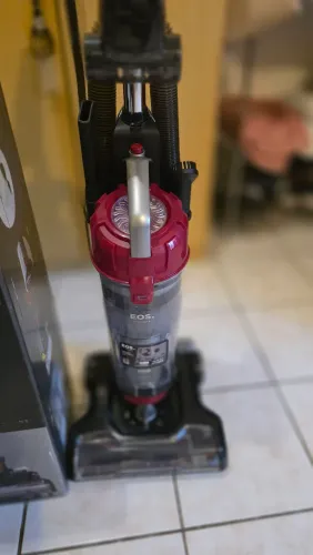 Aspirador Vertical EOS Multi Ciclone 2200W 220V - Estado de Novo!