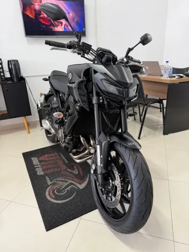 Mt 09 impecável/ financiamos.