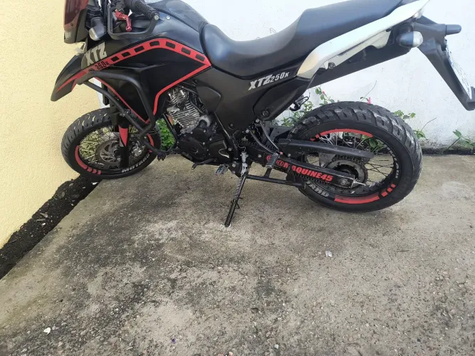 Par de rodas Motard XTZ Lander 