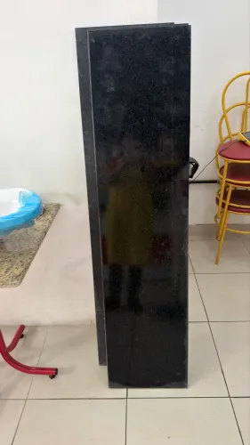 Três peças de granito
